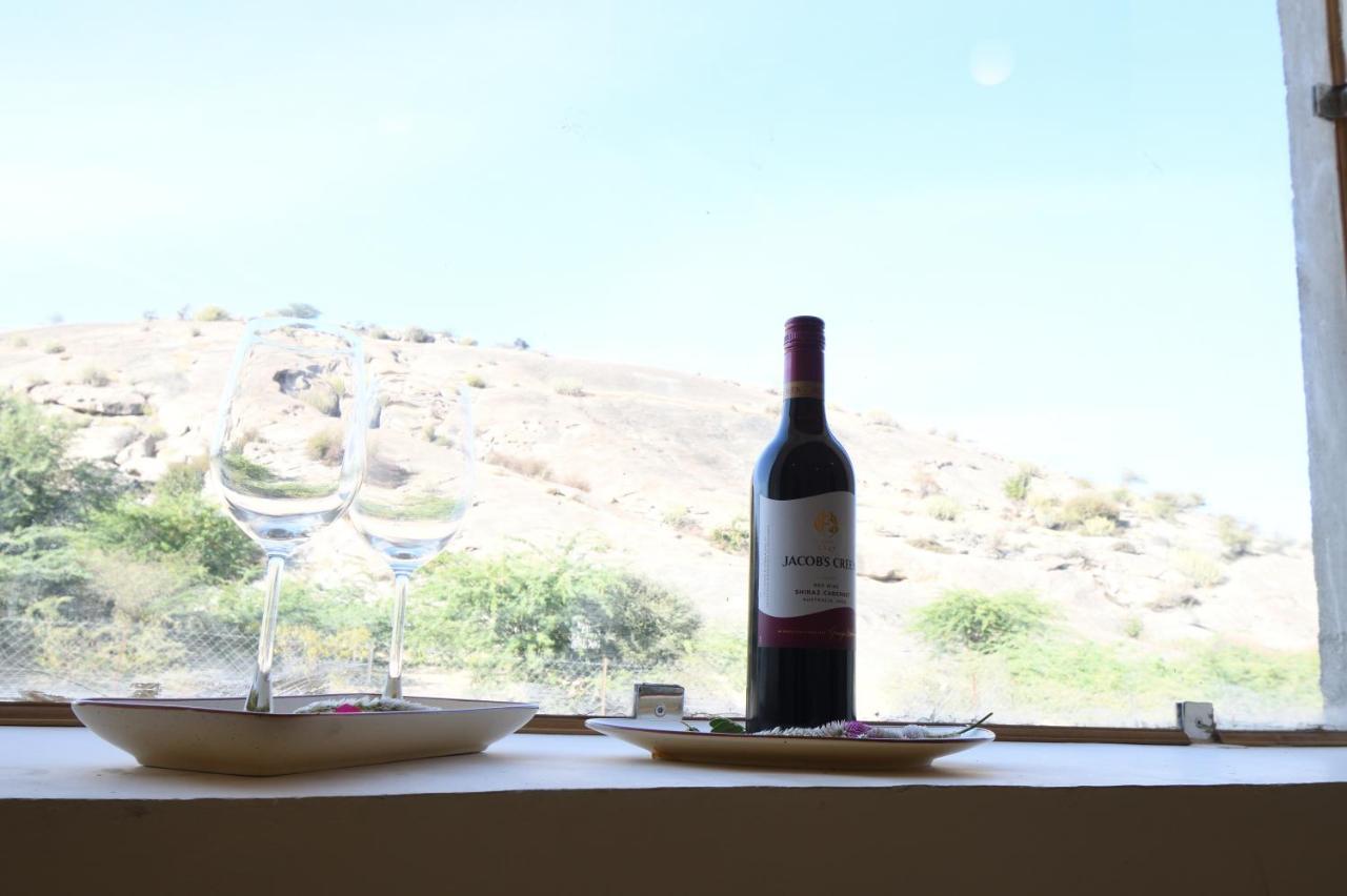 Clarks Safari Jawai Hotel Jawai Bandh Bagian luar foto