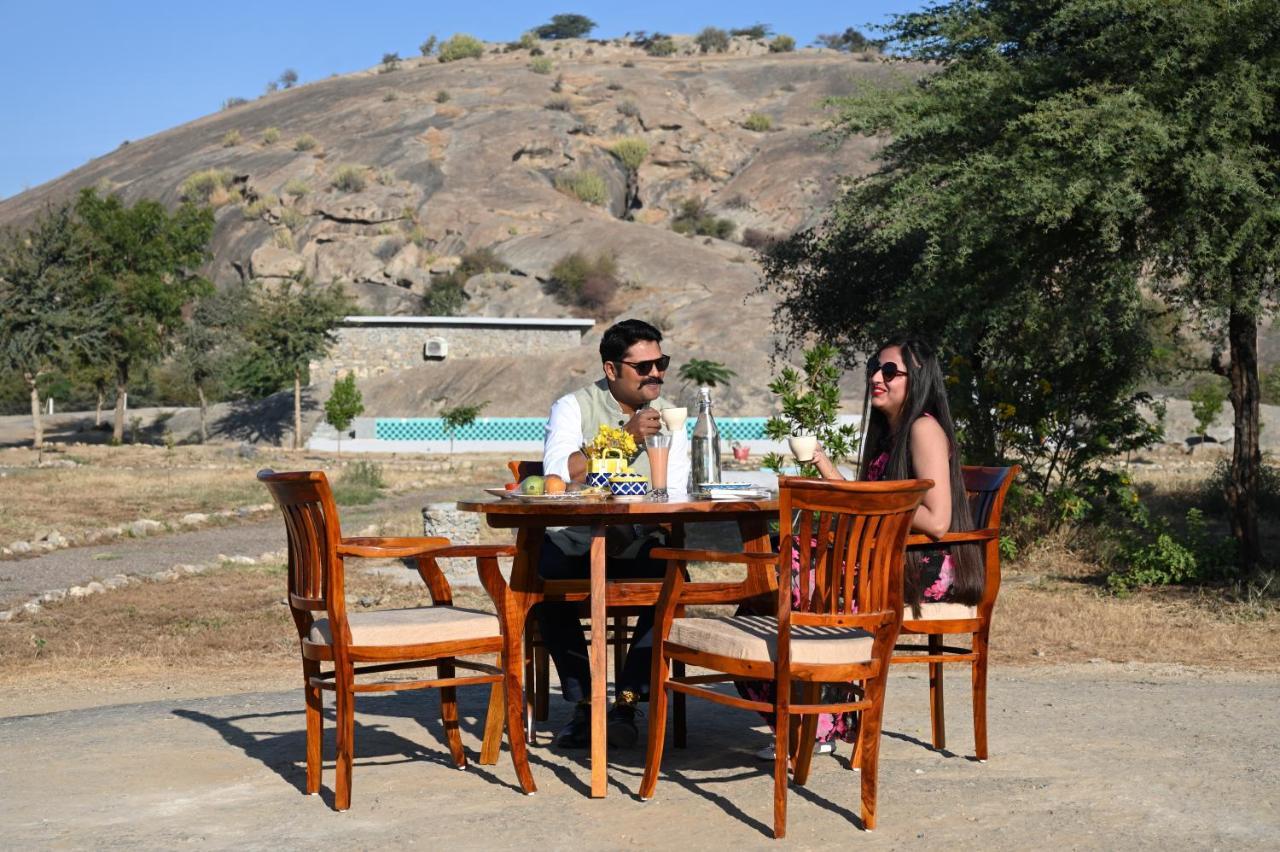 Clarks Safari Jawai Hotel Jawai Bandh Bagian luar foto