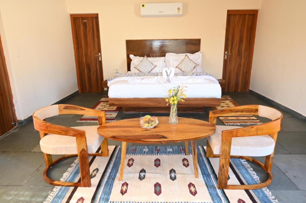 Clarks Safari Jawai Hotel Jawai Bandh Bagian luar foto